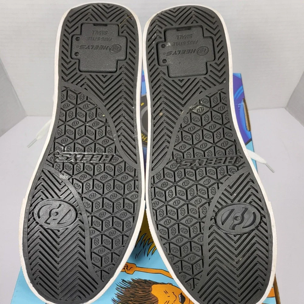 Heelys Hustle Beavis and‎ Butt-Head Mens 6 White Black Excellent Wheeled Shoes